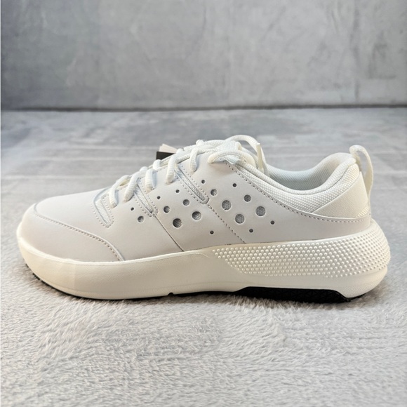 Crocs On the Clock Work Sneaker Women's Size 8.5 - Picture 3 of 7